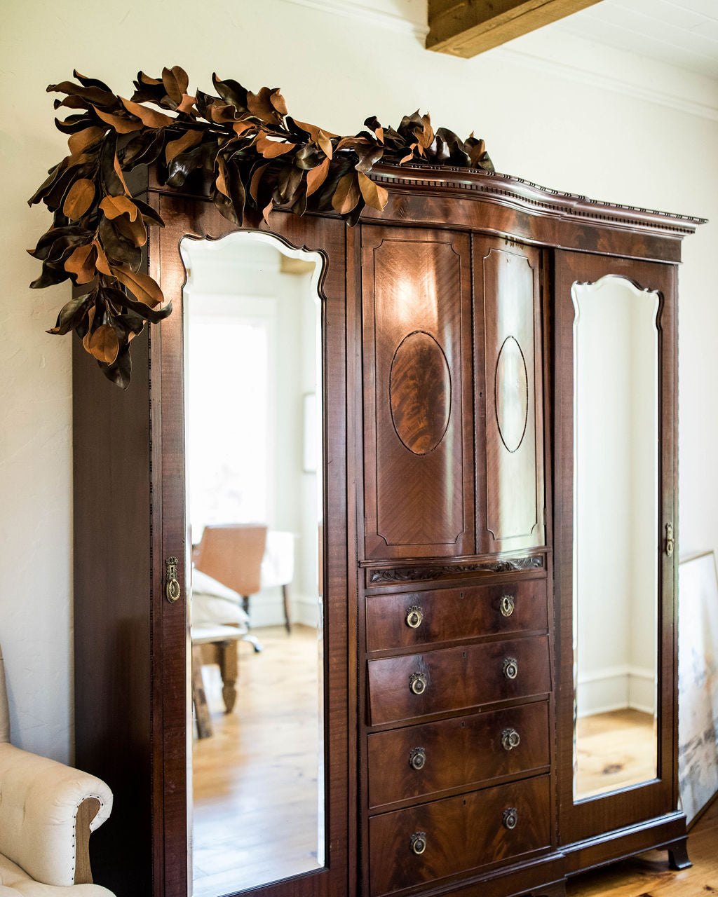 Bronzed Magnolia Leaf Garland