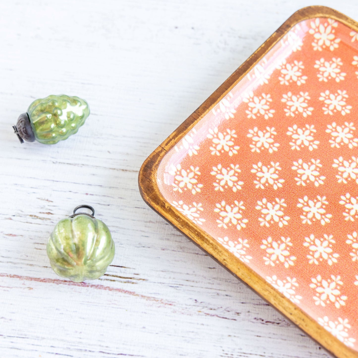 Red Snowflakes Mango Wood Square Tray