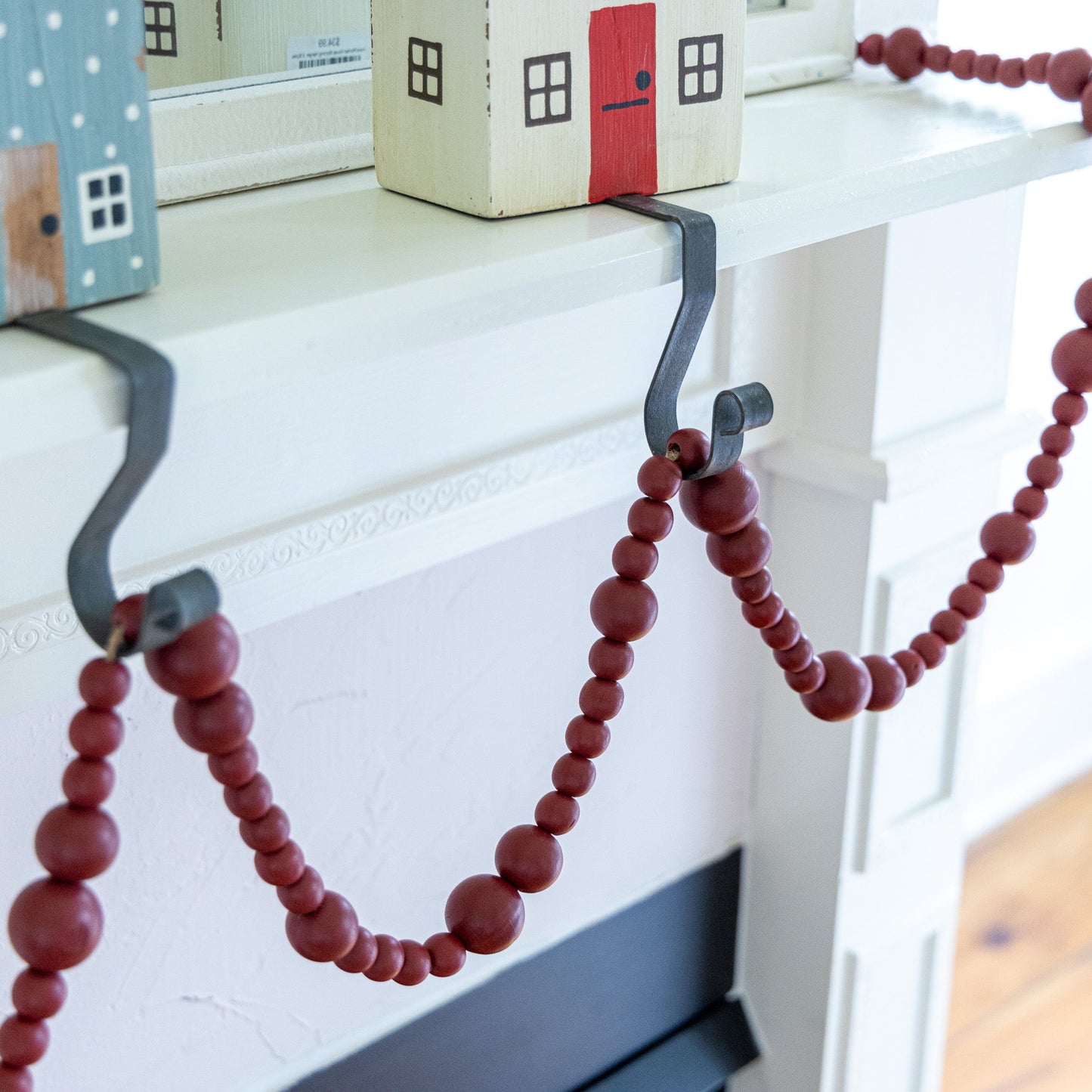 Red Paulownia Wood Bead Garland Red